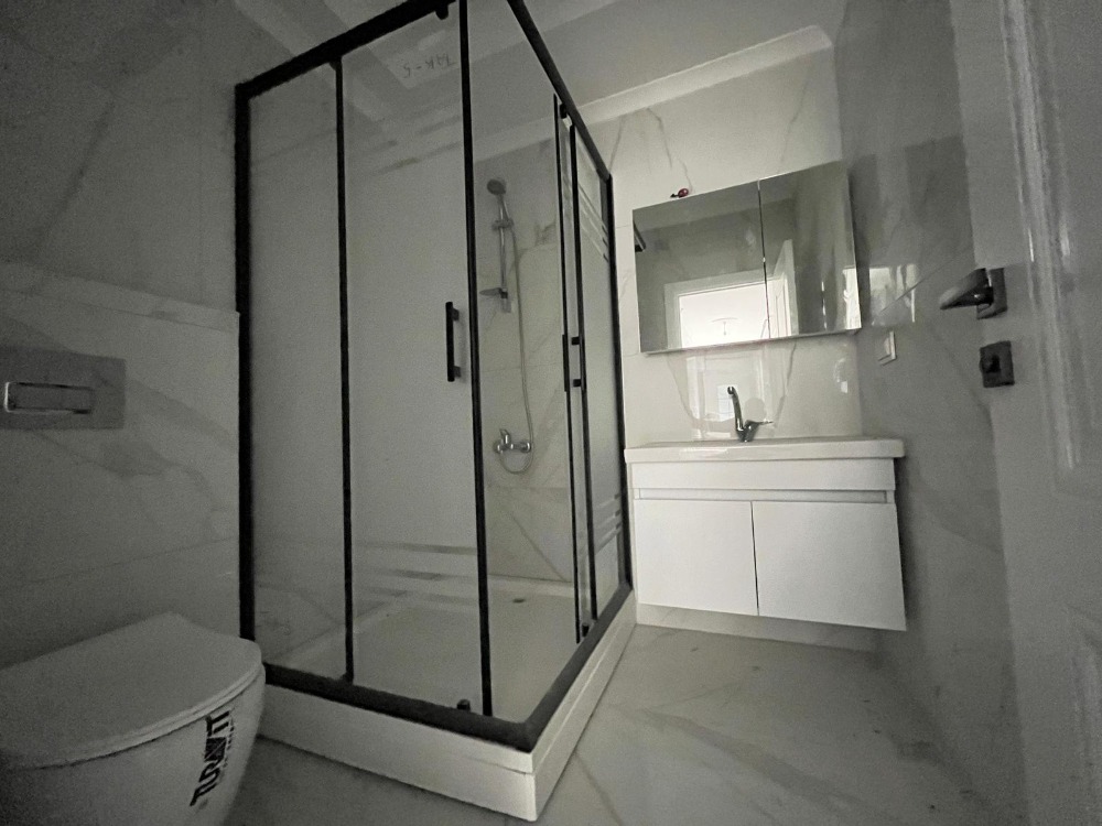 ÇAYIROVA BELEDİYESİ KARŞISI 3+1 ÖN CEPHELİ SATILIK DAİRE