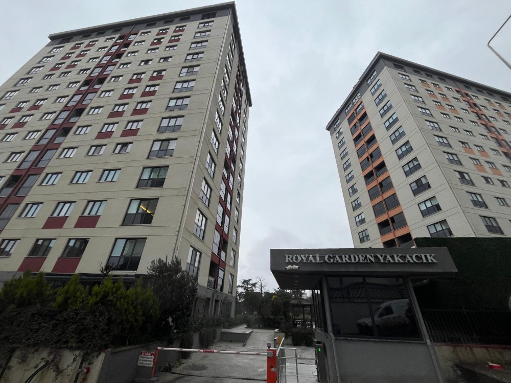 ROYAL GARDEN YAKACIKTA DENİZ MANZARALI 3+1 SATILIK DAİRE 