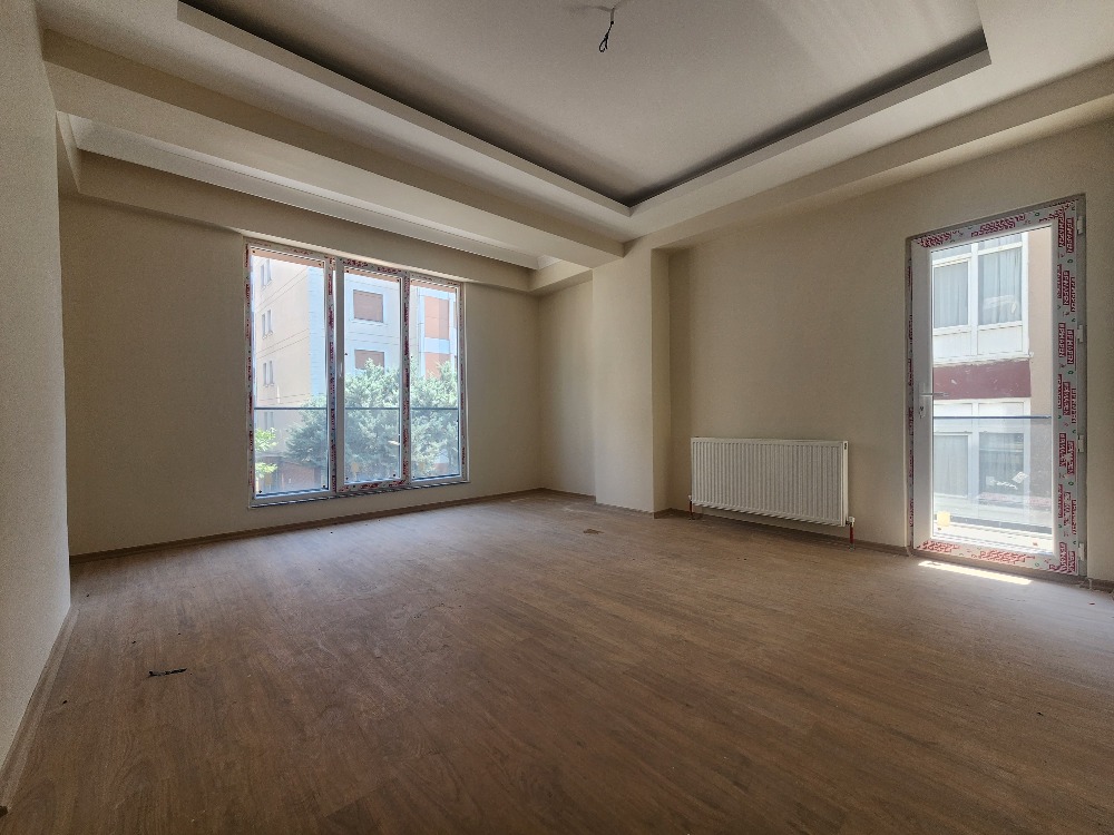  KARTAL ORHANTEPEDE SAHİLE YÜRÜME MESAFESİNDE 2+1 SATILIK DAİRE