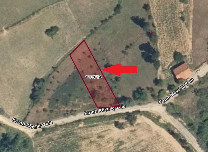 🌄 BURSA İZNİK KIRINTI KÖYÜ’NDE VADİ MANZARALI 760 m² İMARLI ARSA