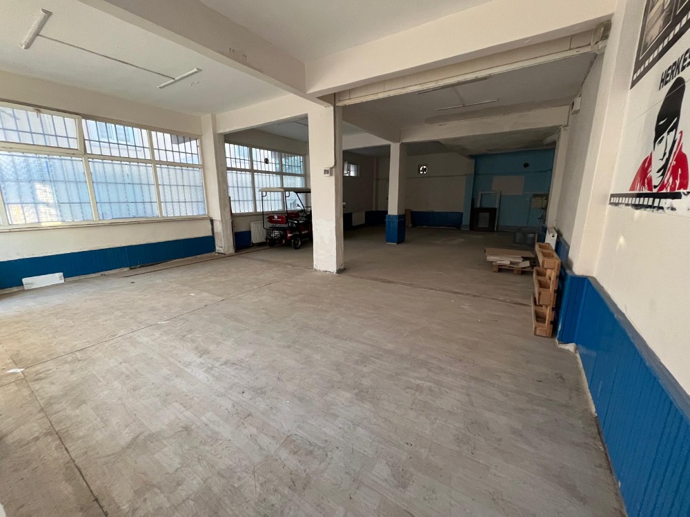 SOĞANLIK GÜMÜŞPINARDA DÜZ GİRİŞ KİRALIK DEPO/DÜKKAN 