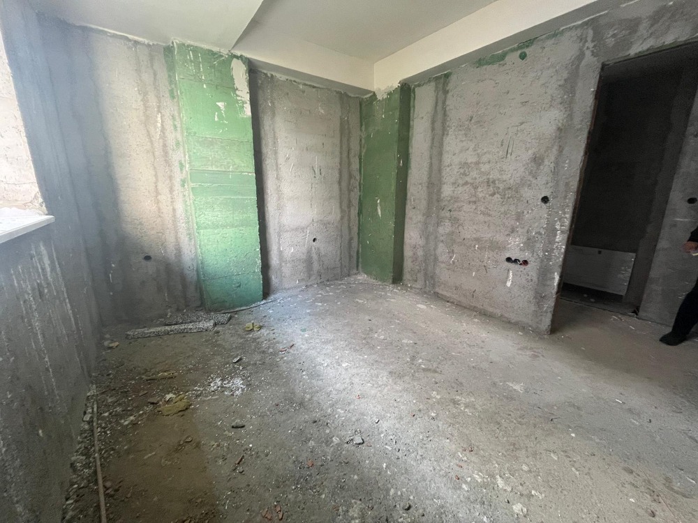 CEVİZLİ  İSTASYON YANI 2+1 GENİŞ SATILIK DAİRE 