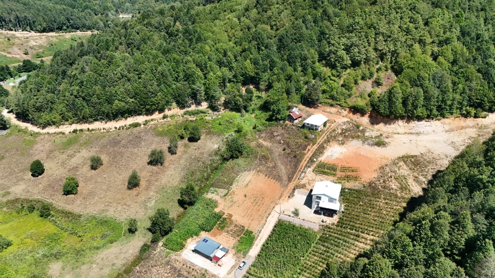 BURSA İZNİK KUTLUCA KÖYÜNDE RESMİ İMARLI SATILIK ARSA