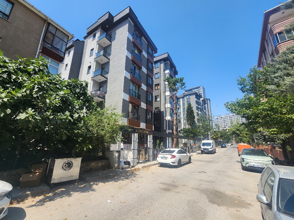  KARTAL ORHANTEPEDE SAHİLE YÜRÜME MESAFESİNDE 2+1 SATILIK DAİRE