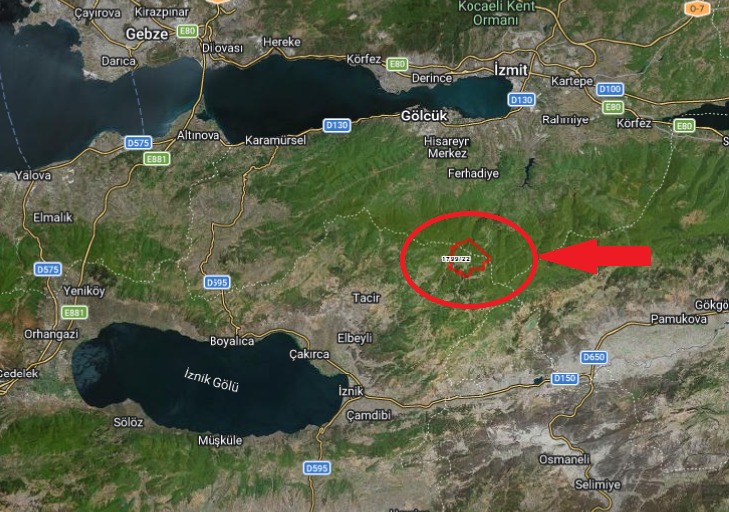 🌄 BURSA İZNİK KIRINTI KÖYÜ’NDE VADİ MANZARALI 1317 m² İMARLI ARSA