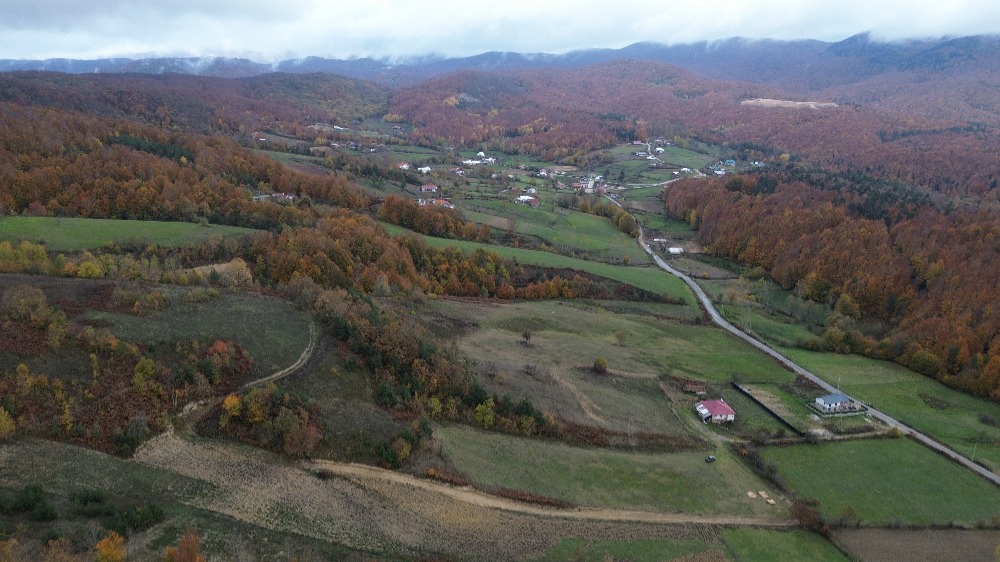  BURSA İZNİK KIRINTI KÖYÜ’NDE VADİ MANZARALI 463 m² İMARLI ARSA