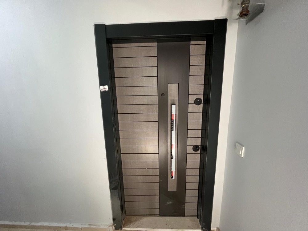 ÇAYIROVA BELEDİYESİ KARŞISI 3+1 ÖN CEPHELİ SATILIK DAİRE