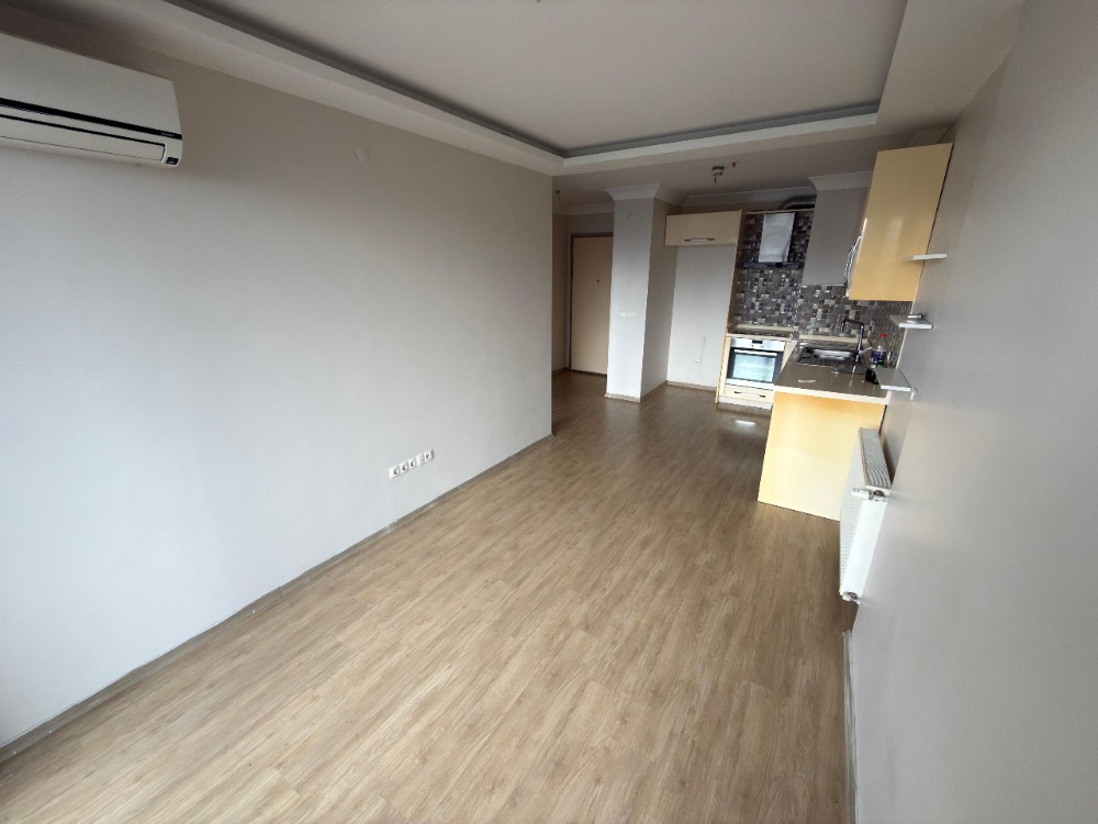 PERA PARK KARTAL SİTESİNDE 2+1 KİRALIK DAİRE
