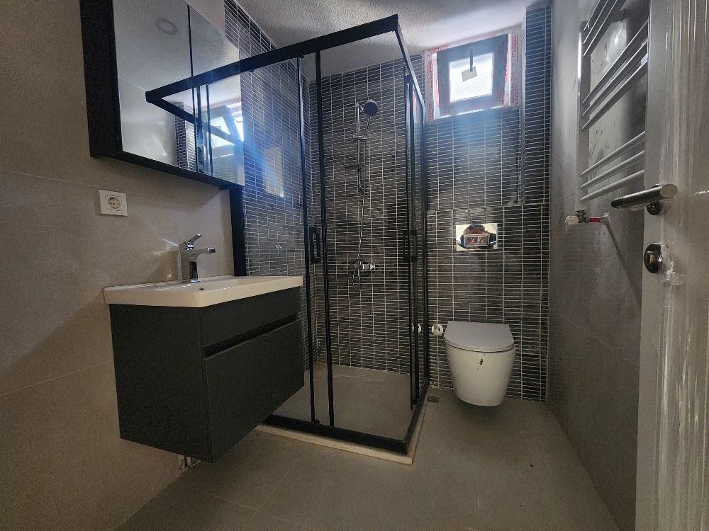  KARTAL ORHANTEPEDE SAHİLE YÜRÜME MESAFESİNDE 2+1 SATILIK DAİRE