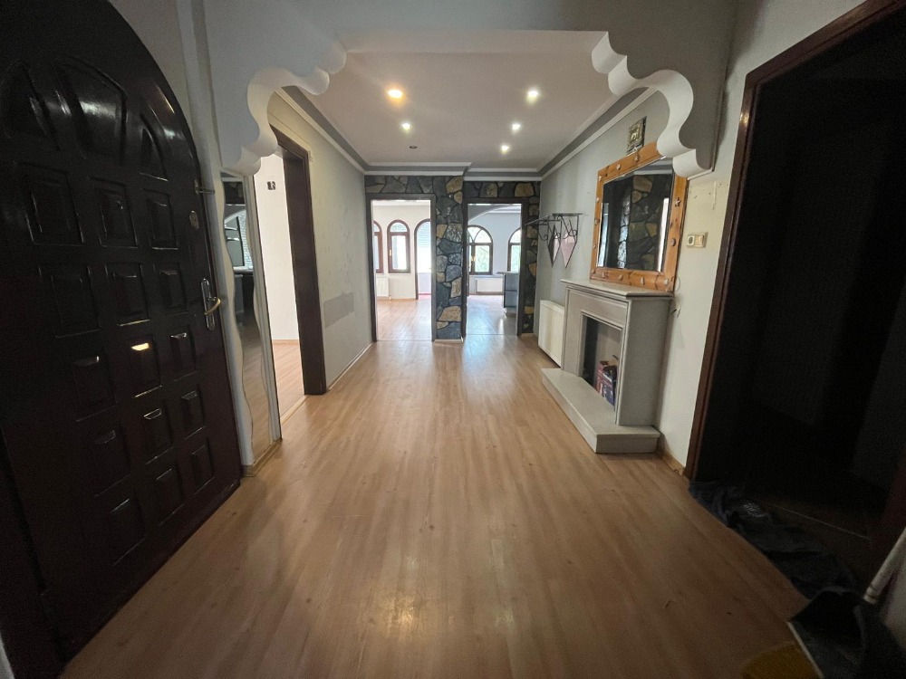 İKİZYUVA GAYRİMENKULDEN 140 M2 NET 3+1 KONUM AVANTAJLI KİRALIK DAİRE