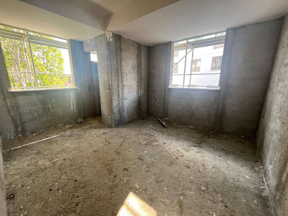 CEVİZLİ  İSTASYON YANI 2+1 GENİŞ SATILIK DAİRE 