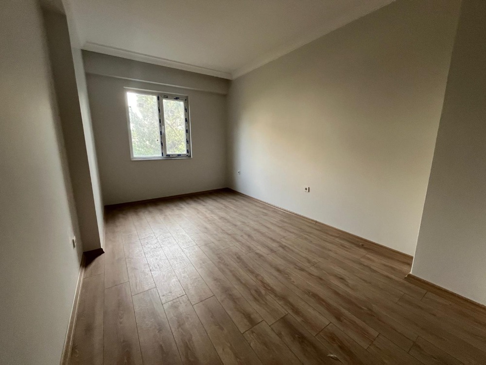 İKİZYUVA GAYRİMENKULDEN İSKANLI 3+1 ARA KAT DAİRE