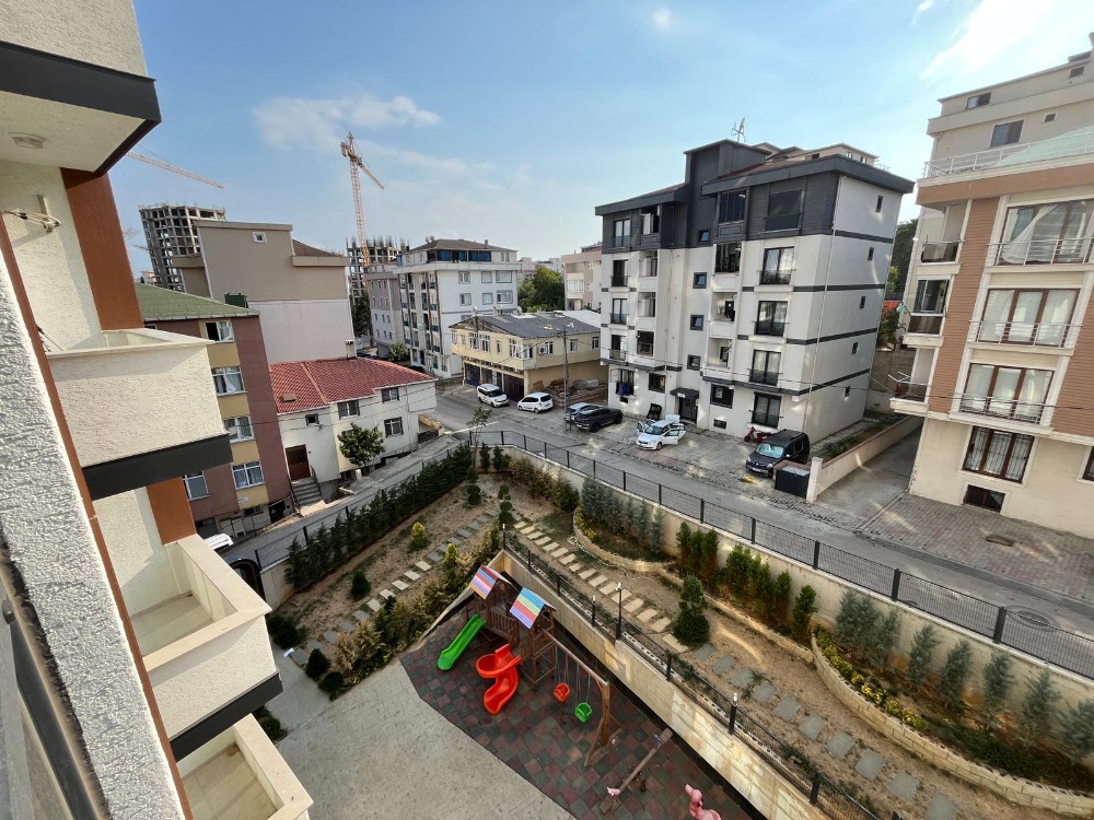 İKİZYUVA GAYRİMENKULDEN YAKACIKTA 2+1 SATILIK DAİRE 