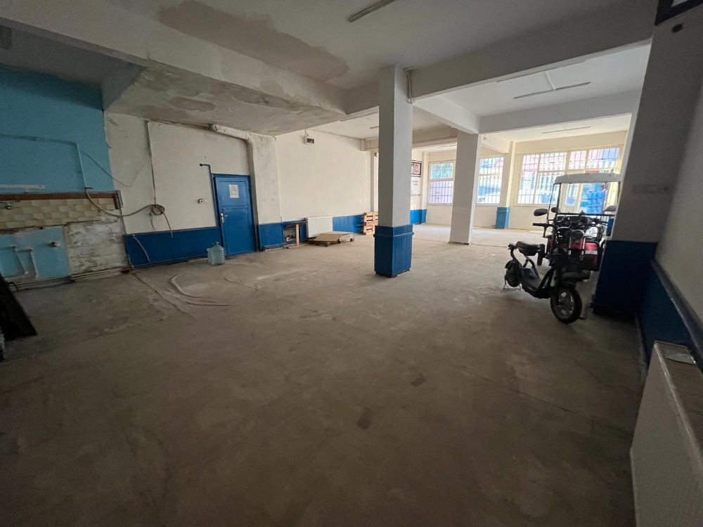 SOĞANLIK GÜMÜŞPINARDA DÜZ GİRİŞ KİRALIK DEPO/DÜKKAN 