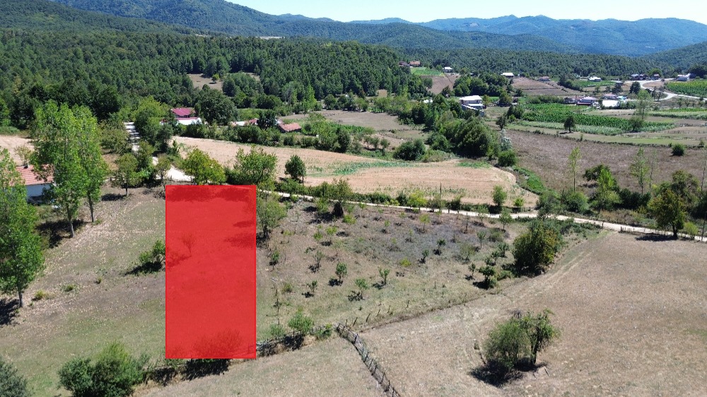 🌄 BURSA İZNİK KIRINTI KÖYÜ’NDE VADİ MANZARALI 760 m² İMARLI ARSA