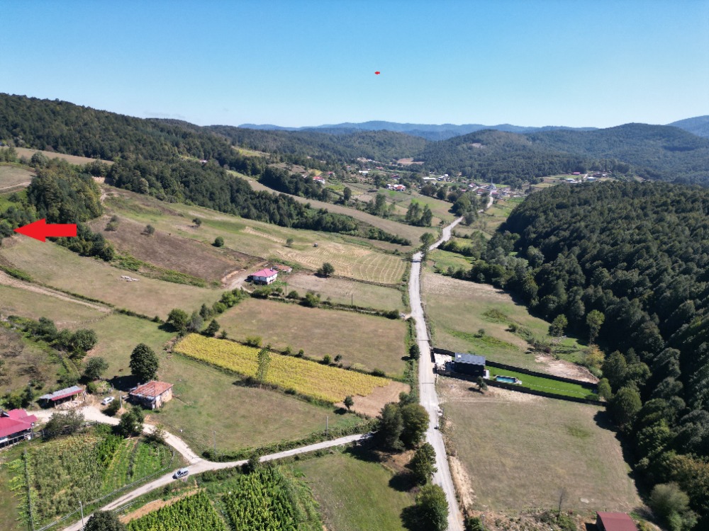 🌄 BURSA İZNİK KIRINTI KÖYÜ’NDE VADİ MANZARALI 539 m² İMARLI ARSA