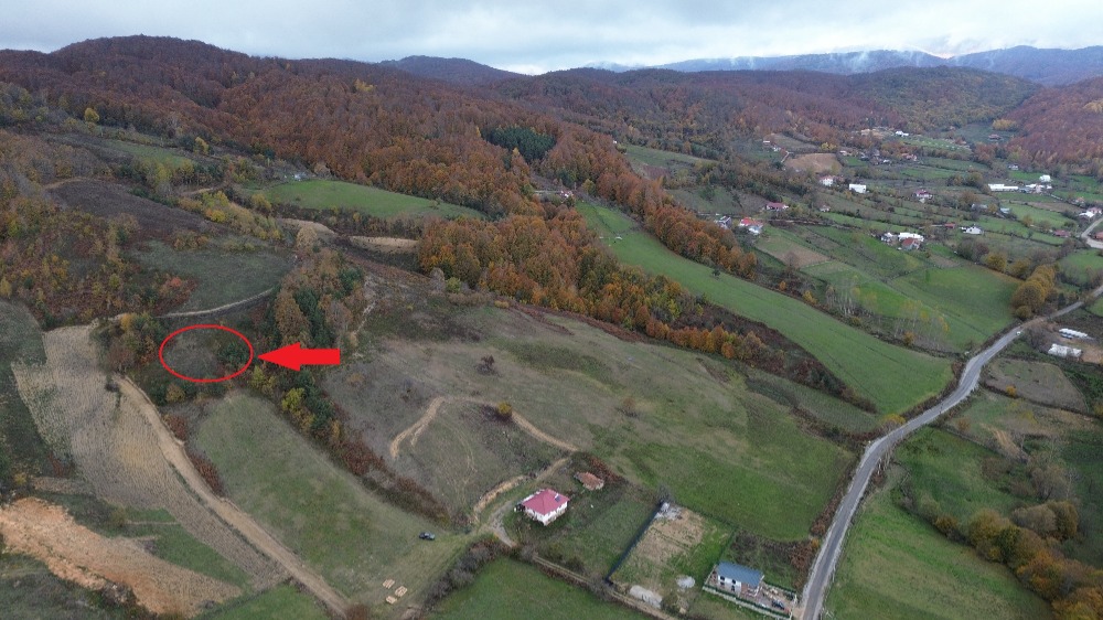 🌄 BURSA İZNİK KIRINTI KÖYÜ’NDE VADİ MANZARALI 498 m² İMARLI ARSA