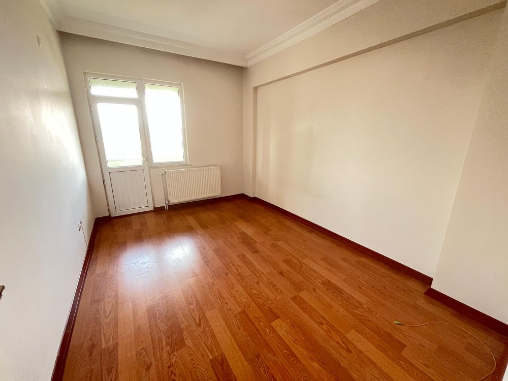 KARTAL SOĞANLIK GÜMÜŞPINAR’DA KİRALIK 4+2 DAİRE – YEŞİLKONAK SİTESİ