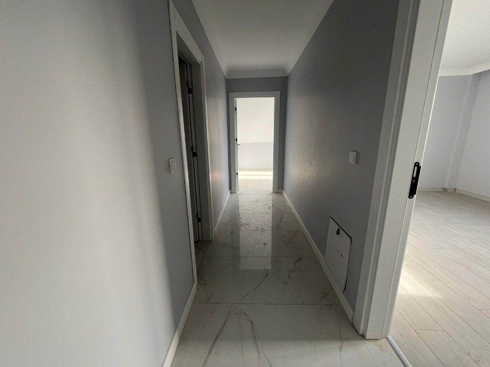 ÇAYIROVA BELEDİYESİ KARŞISI AÇIK TERASLI 3+2 SATILIK DUBLEX