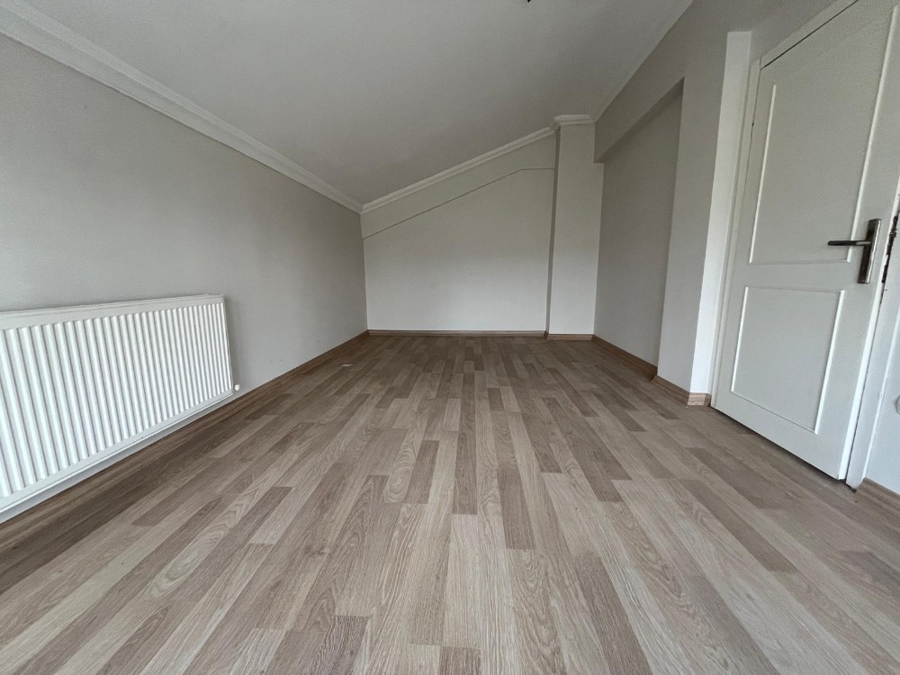 KARTAL SOĞANLIK GÜMÜŞPINAR’DA KİRALIK 4+2 DAİRE – YEŞİLKONAK SİTESİ