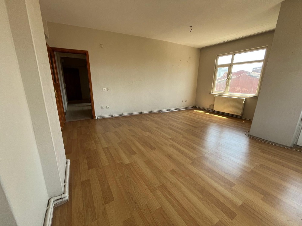 İKİZYUVA GAYRİMENKULDEN METRO DİBİ KİRALIK DAİRE