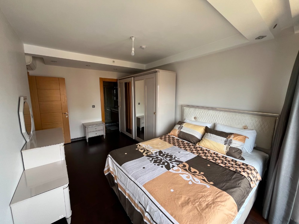 ÇINAR GOLD SİTESİNDE FULL EŞYALI DENİZ MANZARALI KİRALIK DAİRE
