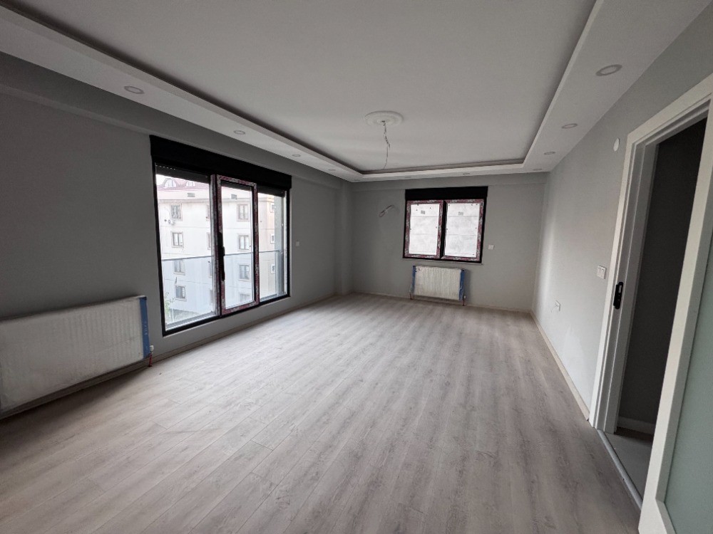 PENDİK BATI MAH. 3+1 DENİZE 200 METRE SATILIK DAİRE