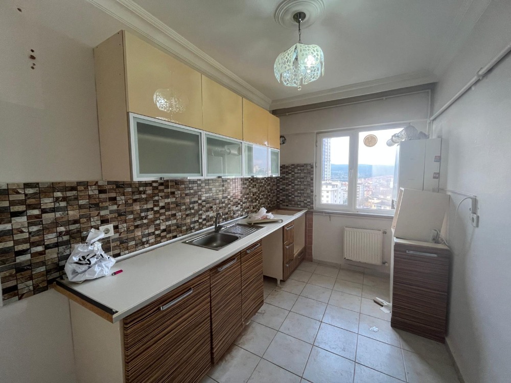 KARTAL SOĞANLIK GÜMÜŞPINAR’DA KİRALIK 4+2 DAİRE – YEŞİLKONAK SİTESİ