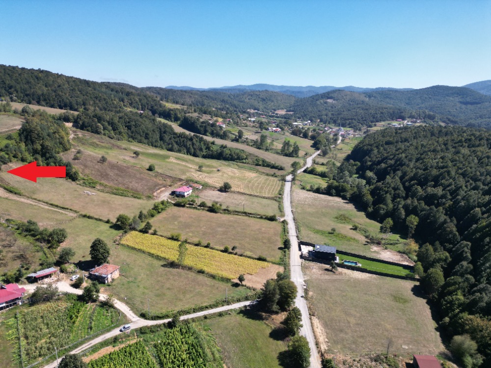 🌄 BURSA İZNİK KIRINTI KÖYÜ’NDE VADİ MANZARALI 498 m² İMARLI ARSA