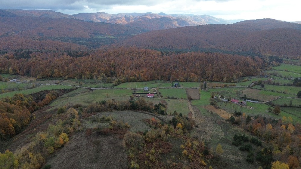  BURSA İZNİK KIRINTI KÖYÜ’NDE VADİ MANZARALI 561 m² İMARLI ARSA