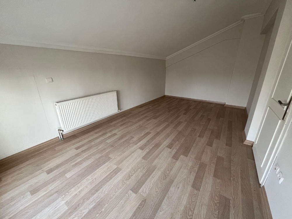 KARTAL SOĞANLIK GÜMÜŞPINAR’DA KİRALIK 4+2 DAİRE – YEŞİLKONAK SİTESİ