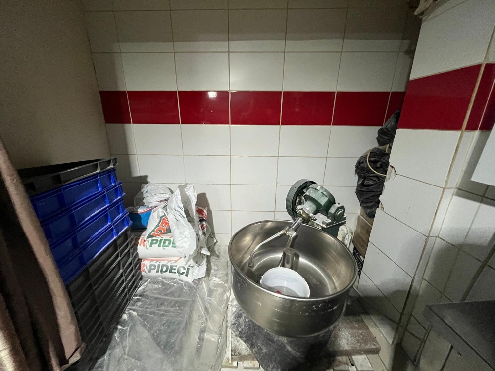 SOĞANLIK ATATÜRK CAD. ÜZERİ DEVREN KİRALIK HAZIR RESTORAN