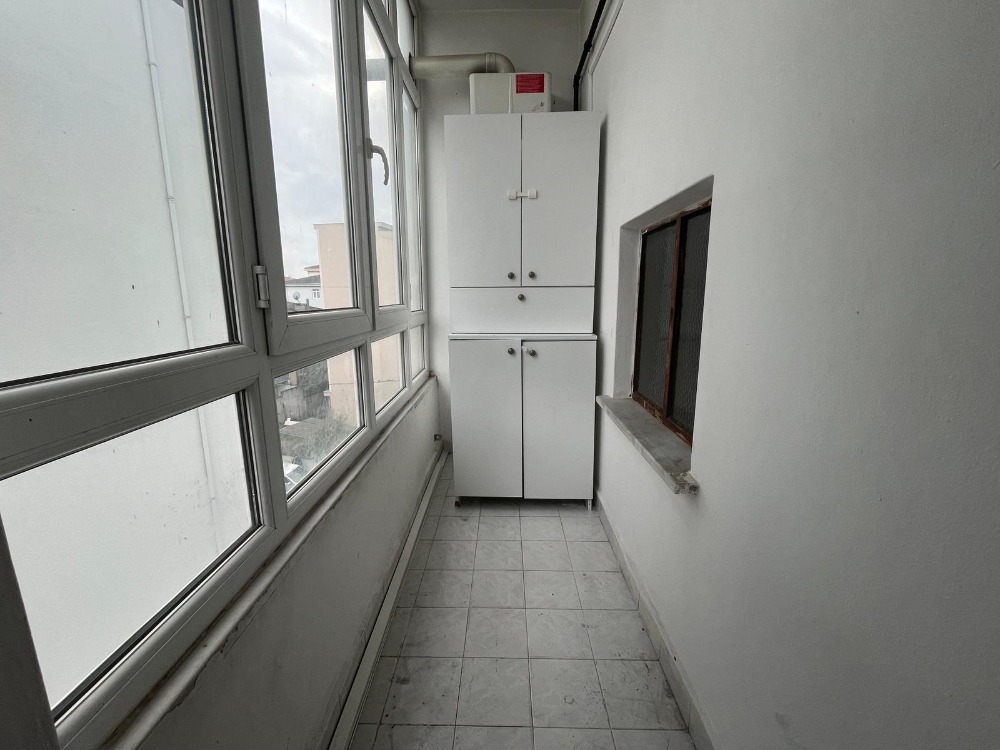 ANA CADDE ÜZERİNDE 2+1 KİRALIK DAİRE