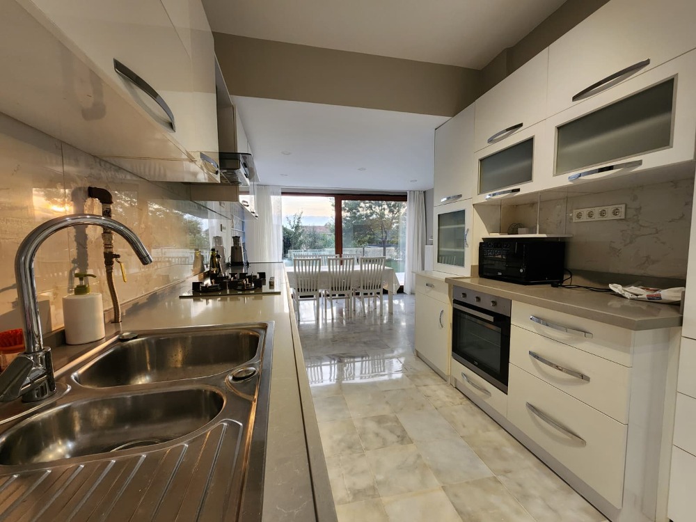 Tuzla Sahil Belde 22 Sitesinde Kiralık 300m2 Villa