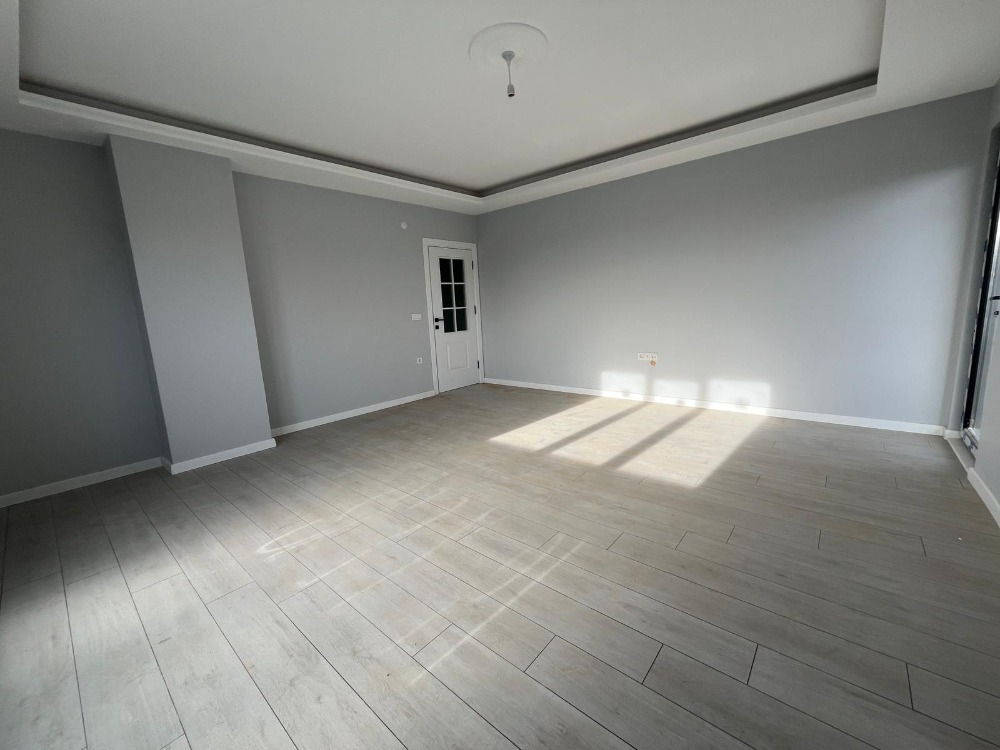 ÇAYIROVA BELEDİYESİ KARŞISI AÇIK TERASLI 3+2 SATILIK DUBLEX