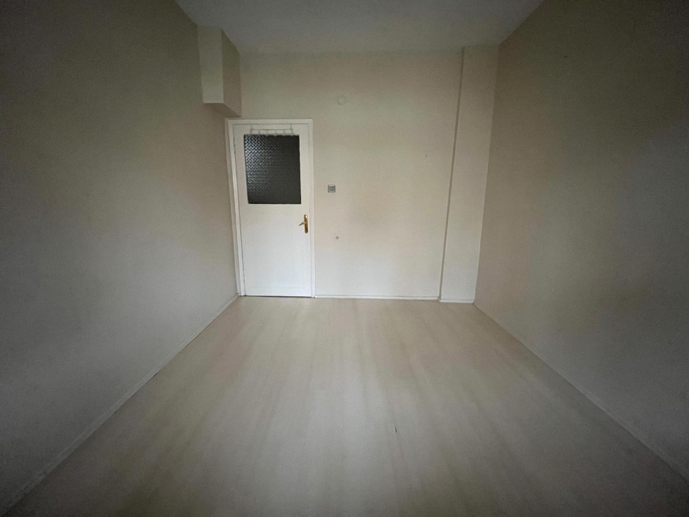 MÜSTAKİL BİNADA KİRALIK DAİRE