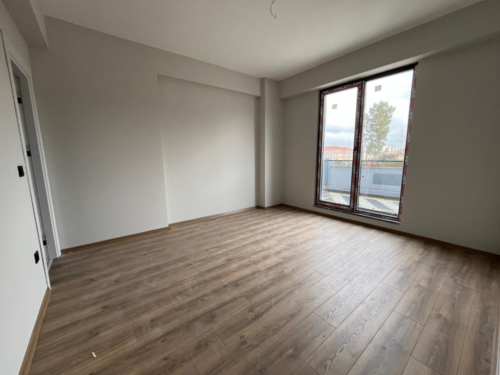 HARİKA KONUMDA PENDİK AHMET YESEVİDE SATILIK 2+1 DAİRE 