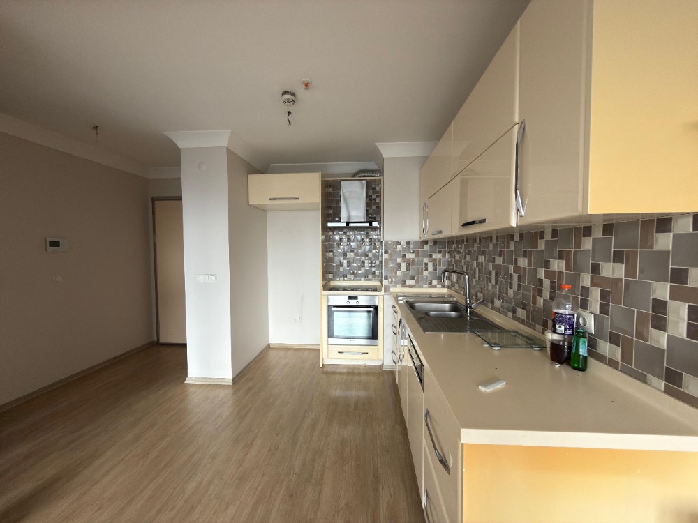 PERA PARK KARTAL SİTESİNDE 2+1 KİRALIK DAİRE