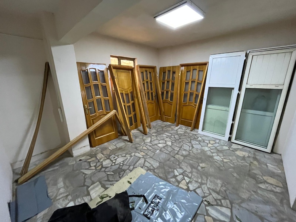 180 M2 NET KULLANIM ALANLI DÜZ GİRİŞLİ KİRALIK DÜKKAN 