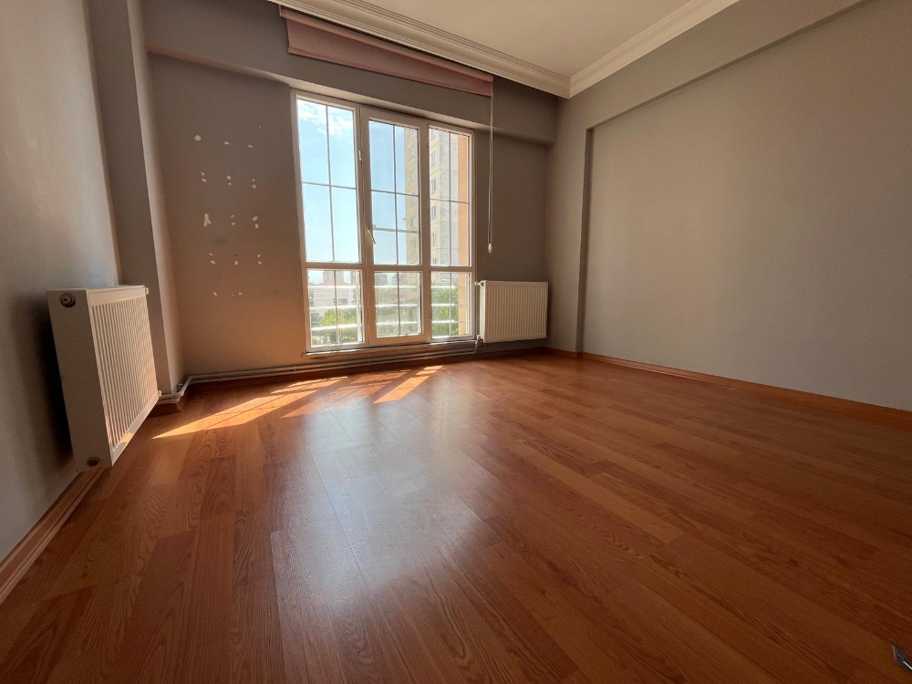 İKİZYUVA GAYRİMENKULDEN GÜMÜŞPINARDA 3+1 KİRALIK DAİRE 