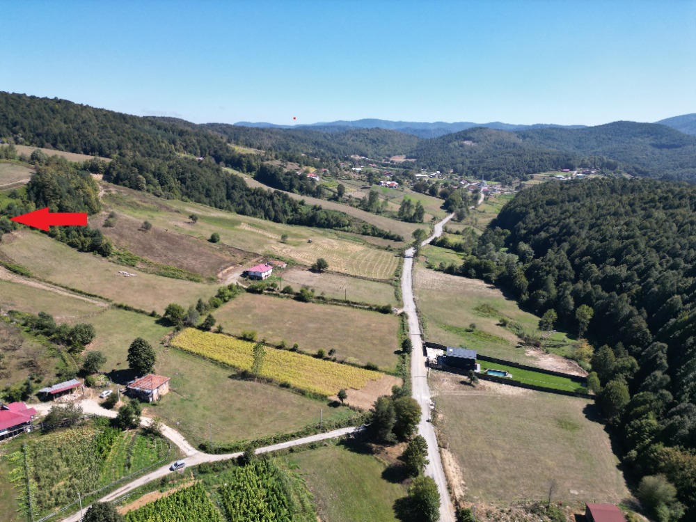 🌄 BURSA İZNİK KIRINTI KÖYÜ’NDE VADİ MANZARALI 773 m² İMARLI ARSA