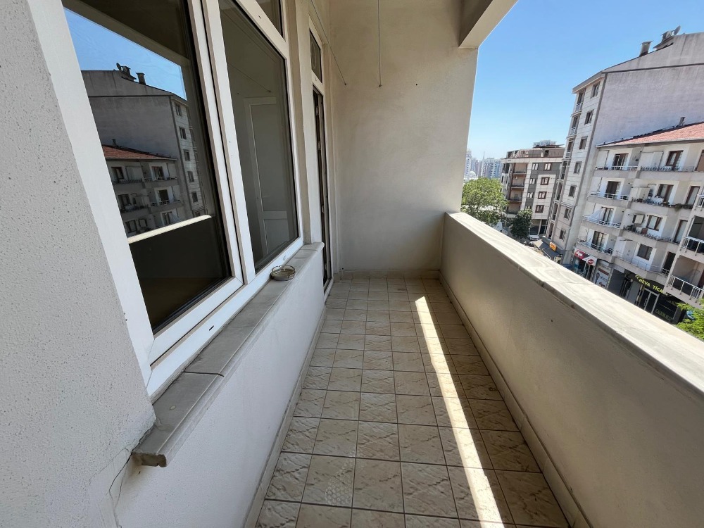 İKİZYUVA GAYRİMENKULDEN METRO DİBİ KİRALIK DAİRE