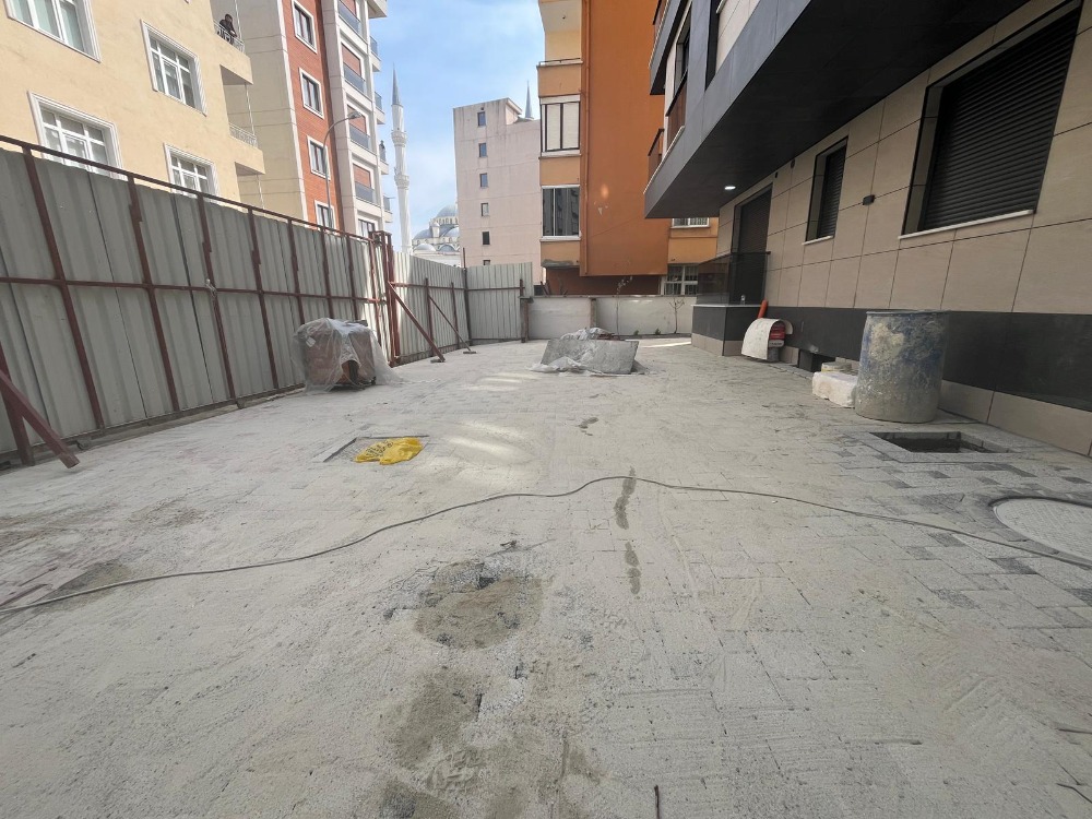 İKİZYUVA GAYRİMENKULDEN GENİŞ 1+1 MERKEZİ KONUMLU SATILIK DAİRE