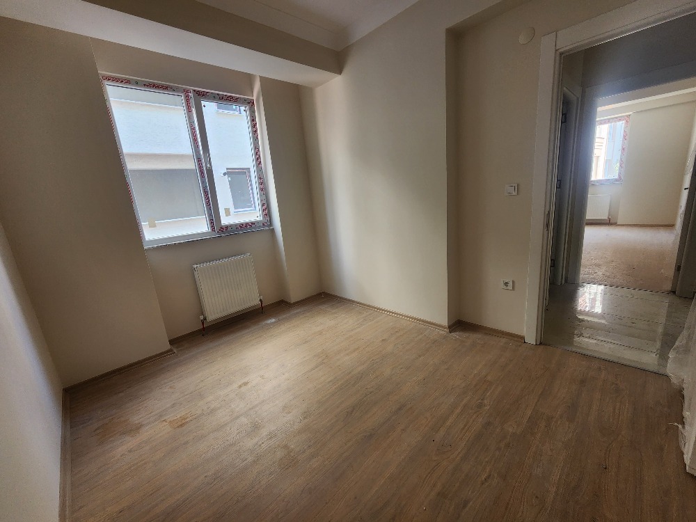  KARTAL ORHANTEPEDE SAHİLE YÜRÜME MESAFESİNDE 2+1 SATILIK DAİRE