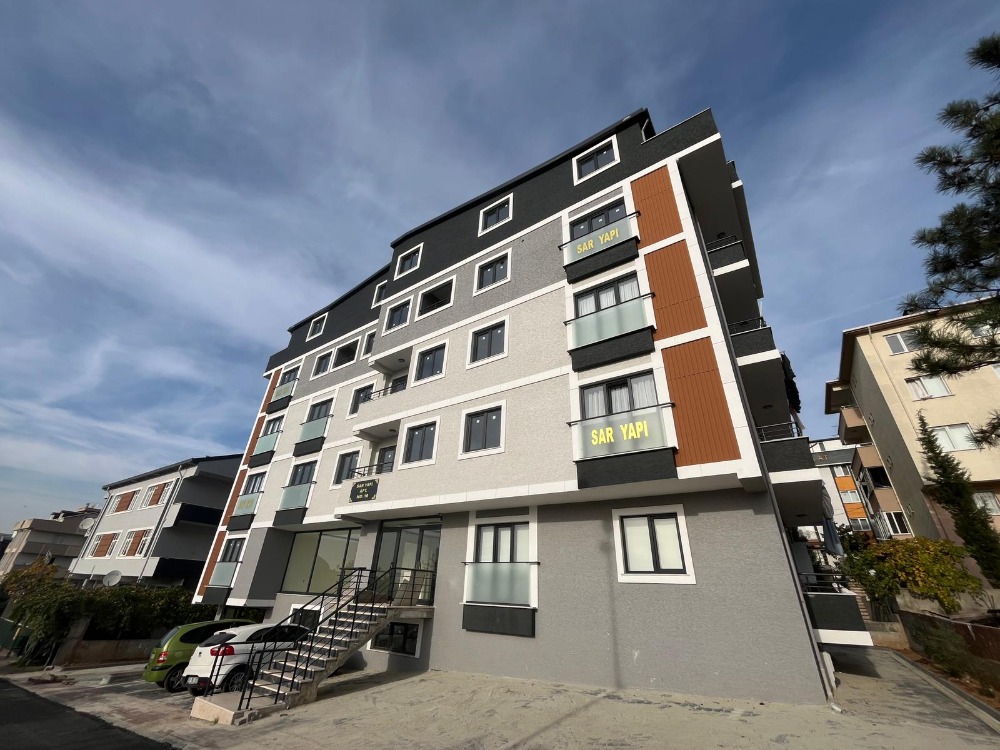 ÇAYIROVA BELEDİYESİ KARŞISI AÇIK TERASLI 3+2 SATILIK DUBLEX