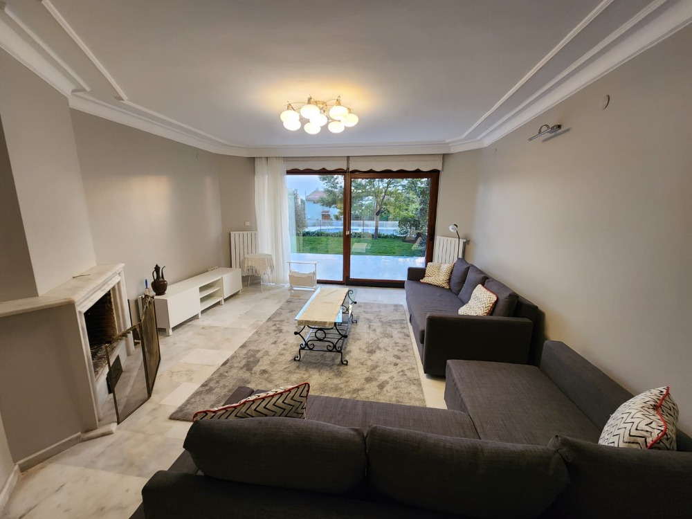 Tuzla Sahil Belde 22 Sitesinde Kiralık 300m2 Villa