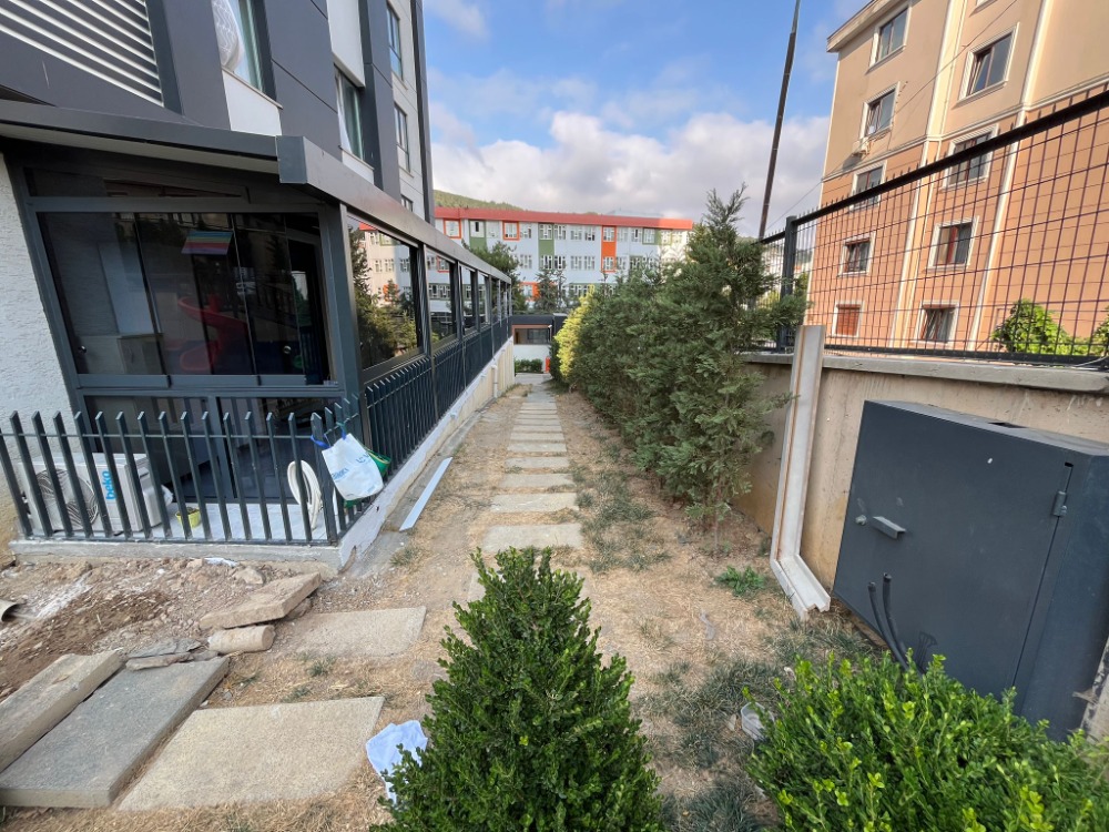 İKİZYUVA GAYRİMENKULDEN YAKACIK HÜRRİYETTE 3+1 SATILIK DAİRE 