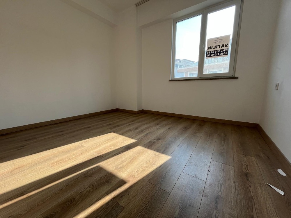 İKİZYUVA GAYRİMENKULDEN YAKACIKTA 2+1 SATILIK DAİRE 