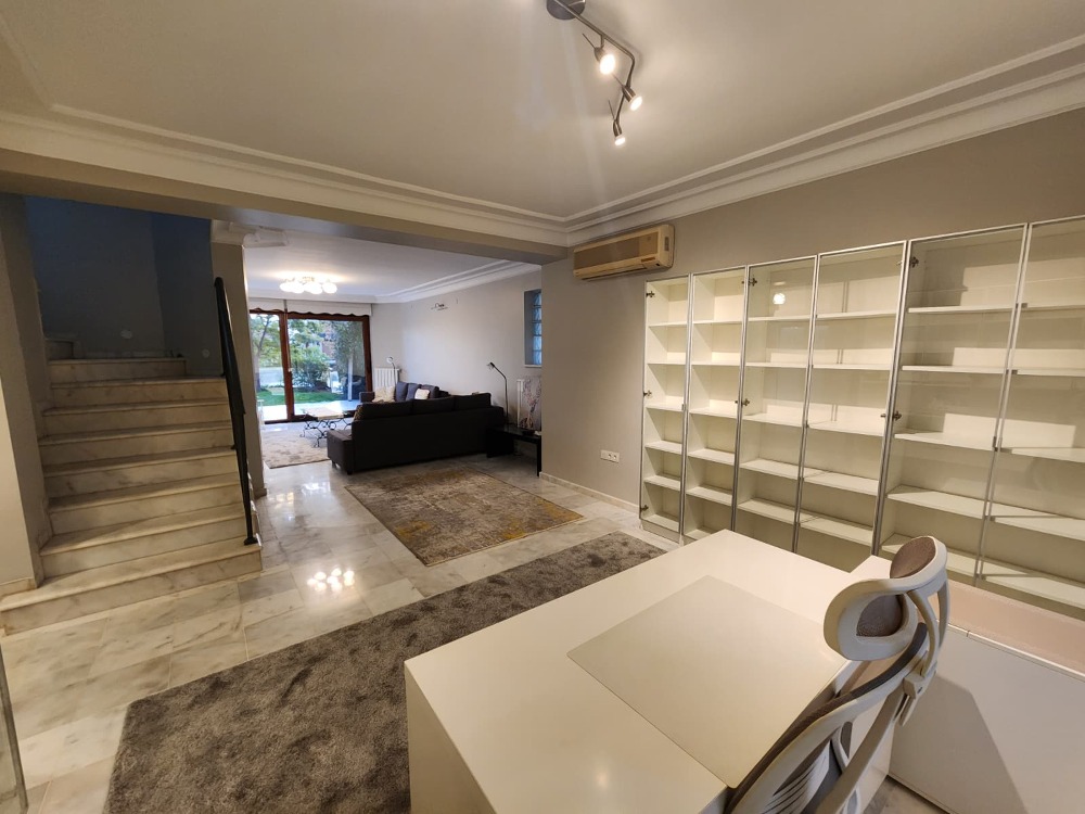 Tuzla Sahil Belde 22 Sitesinde Kiralık 300m2 Villa