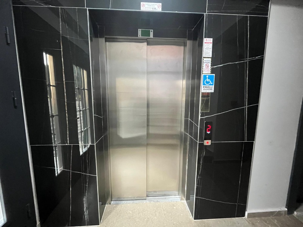 İKİZYUVA GAYRİMENKULDEN İSKANLI 3+1 ARA KAT DAİRE